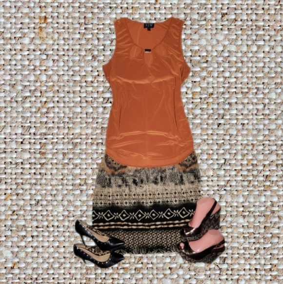 (3/$25) AUW Sleeveless Orange Blouse - Picture 2 of 4